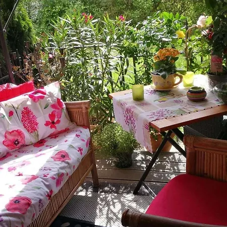 In Neusaess With Barbecue And Wifi *